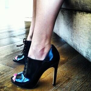 Via‎ Spiga Womens Open Toe Pumps Bootie Size 9M Black Lace Up Renaissance Retro